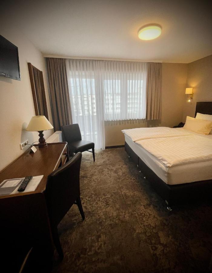 Hotel Regina Ludwigshafen am Rhein Luaran gambar